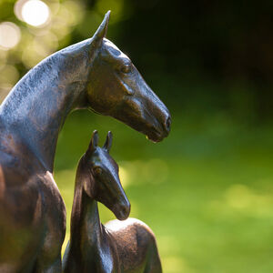 Dieta | Pferdestatuette | Hannoveraner Verband | Foto: Fellner